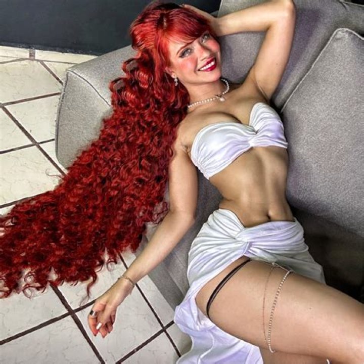 Bella Dueñas Pak: A Rising Star In The Entertainment Industry