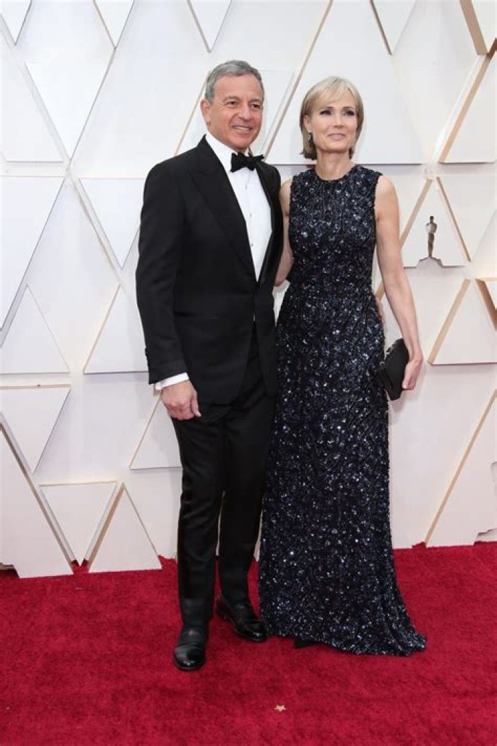 Unveiling Bob Iger's Height: The Man Behind Disney's Magic