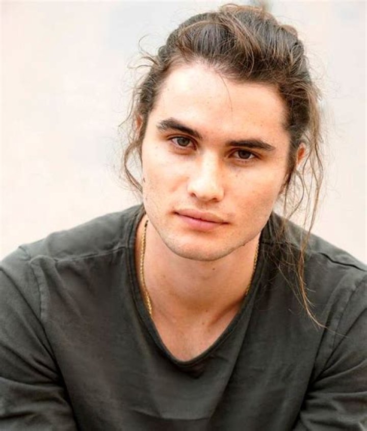 Unveiling The Height Of Chase Stokes: How Tall Is He Really?