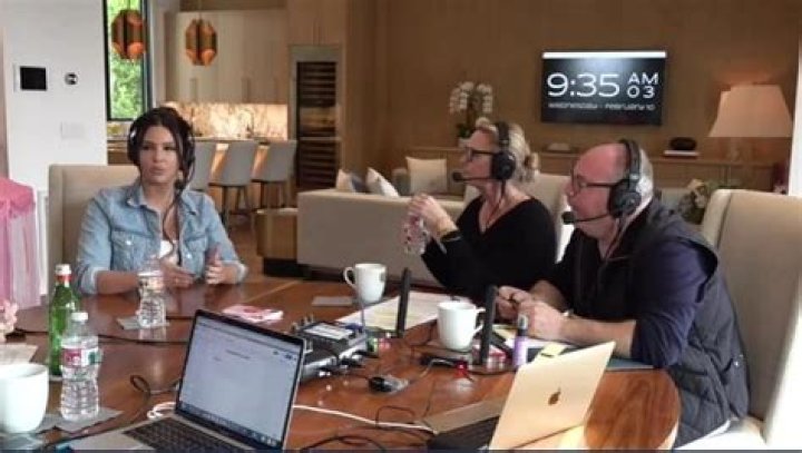 Unveiling The Dynamic Duo: Paige Woolen And Jeff Lewis Live