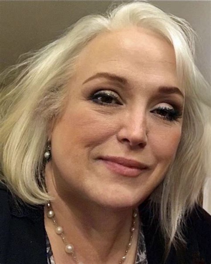 The Ultimate Guide To Rene Moore's Wife: Uncovering The Mystery