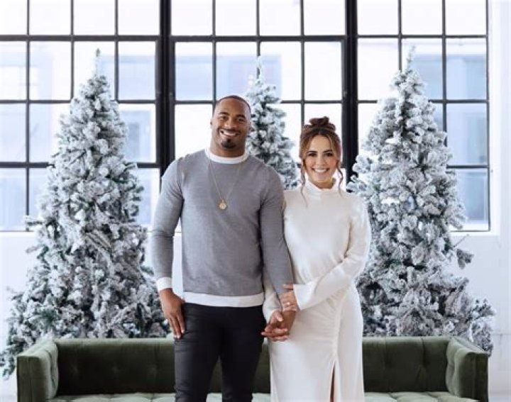 Robert Wood's Wife: Meet The Woman Behind The Football Star