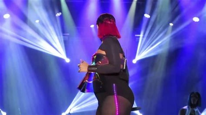 Exploring The Journey Of Nelly Furtado: Why Is Nelly Furtado So Fat?